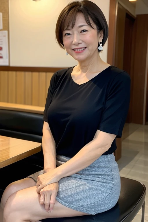 内田 あやめ
